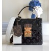 Louis Vuitton LV Spring Street M90376