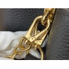 Louis Vuitton Capucines MM M20708
