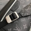 LV OUTDOOR M30233