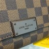 LOUIS VUITTON DISTRICT PM 3413