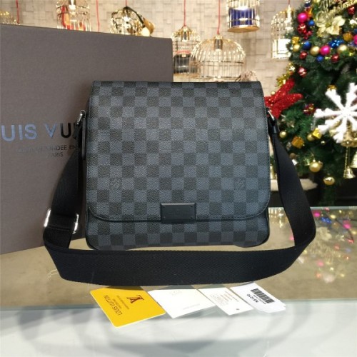 LOUIS VUITTON DISTRICT PM