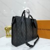 LV Sac Plat Horizontal Zippé M45265
