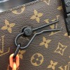 LOUIS VUITTON SAC PLAT