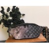 Louis Vuitton DISCOVERY BUMBAG M44444