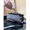 LV Steamer Messenger Taurillon Monogram M57307