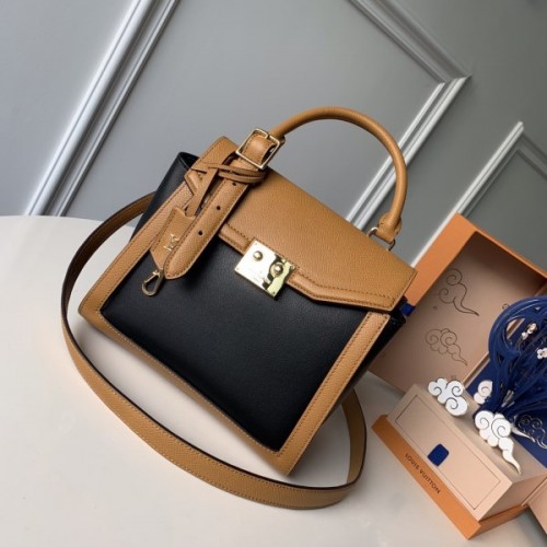 Louis Vuitton Arch Bag M55488