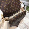 Louis Vuitton Double V 3651