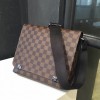 Louis Vuitton DISTRICT 3581