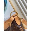 Louis Vuitton Delightful MM Shoulder Bag