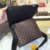 Louis Vuitton DISTRICT 3581