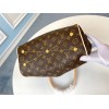 Louis Vuitton tivoli GM hand bag