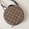 Lou9is Vuitton Audio Case Bag
