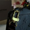LOUIS VUITTON BREA MM 3485