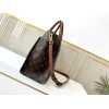 Louis Vuitton On My Side MM in Green M53823
