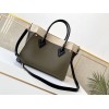 Louis Vuitton On My Side MM M53823