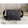 Louis Vuitton coussin black PM M57791