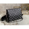 Louis Vuitton coussin black PM M57791