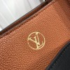 Louis Vuitton ON MY SIDE M53823