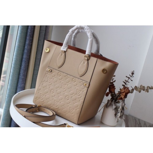 Louis Vuitton Fold Tote MM Monogram in Beige M45409