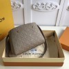LV Montaigne BB