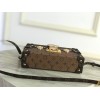 LV Petite Malle M44154