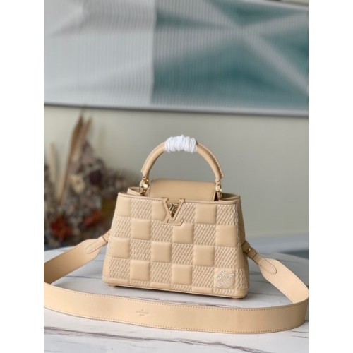 Louis Vuitton Capucines Cream BB M59225