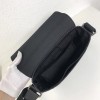 LOUIS VUITTON DISTRICT PM M44000