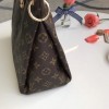 Louis Vuitton PALLAS M40906