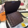 Louis Vuitton DISTRICT 3425