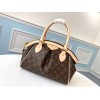 Louis Vuitton tivoli GM hand bag