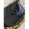 Louis Vuitton Coussin MM H27 in Patent Leather