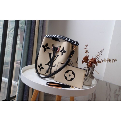 Louis Vuitton Crafty Neonoe MM Monogram