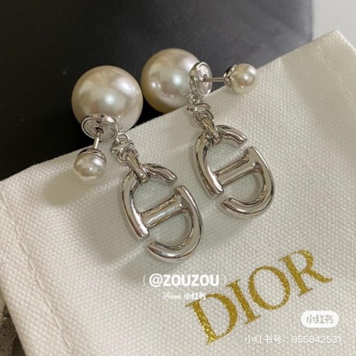 Dior pearl silver earings