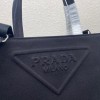 Prada Leather Tote Bag in black 1bg382