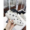 Chanel shoes CC white/black