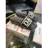 DG unisex slides