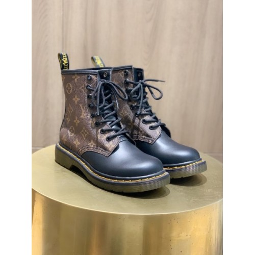 Dr.Martens x LV boots 02