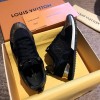 LOUIS VUITTON RUN AWAY SNEAKER 1A3CW4