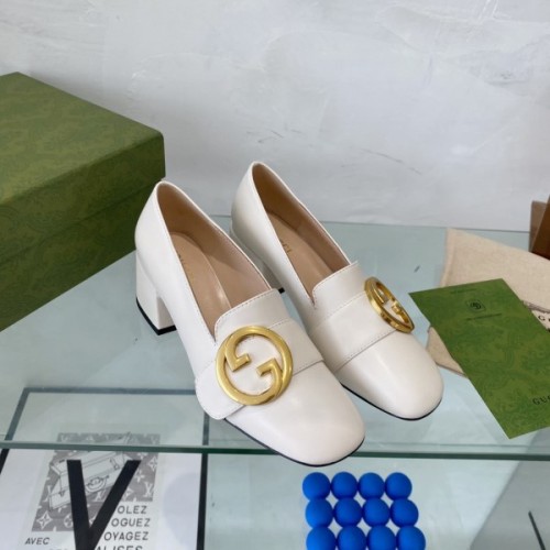 Gucci white flat