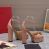 Valentino One Stud beige patent leather platform heels