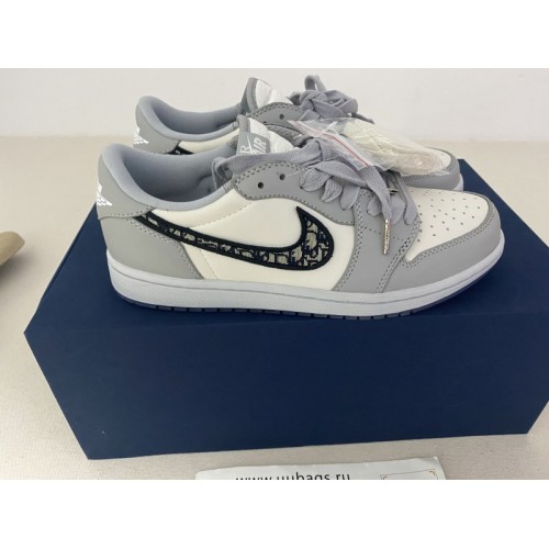 Dior X AJ Sneakers Low top