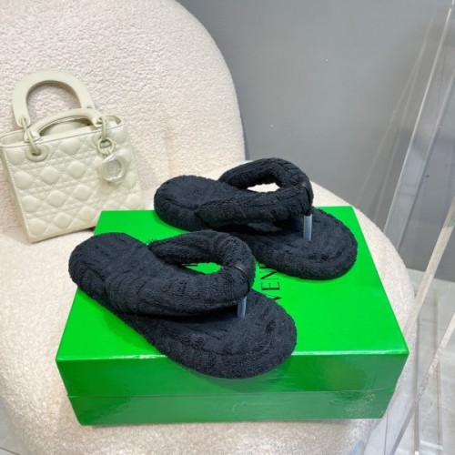 Bottega Veneta black slippers