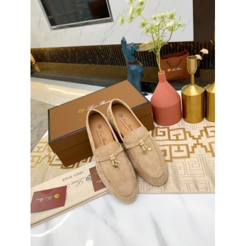 Lora Piana beige suede flats