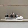 Burberry men shoes 02