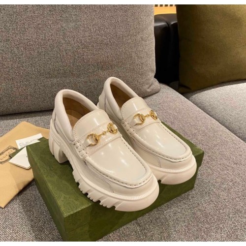 Gucci cream flats