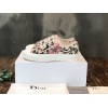 Dior embroided pink shoes