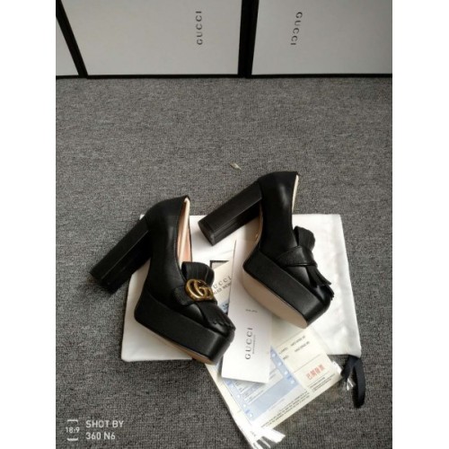Gucci platform pump