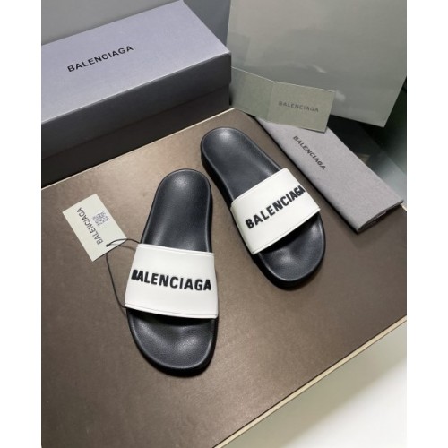 Balenciaga black/white slippers