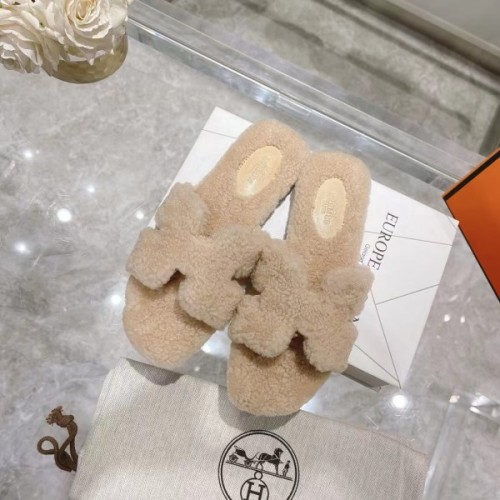 Hermes beige slippers