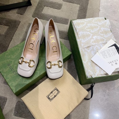 Gucci shoes in White